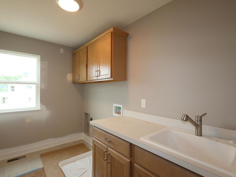 8725 Martin Lane, Plain City, OH 43064 Photo 9