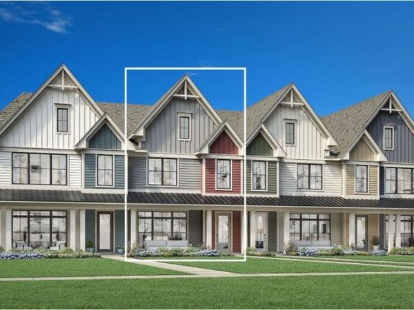 403 S Center Street , Northville, MI 48167