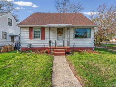 527 E Sunnybrook Drive, Royal Oak, MI 48073