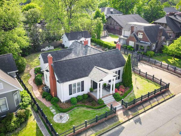 215 Lafayette Street NE, Decatur, AL 35601