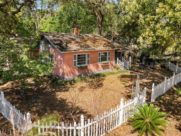 360 SE LAKEVIEW DRIVE , KEYSTONE HEIGHTS, FL 32656