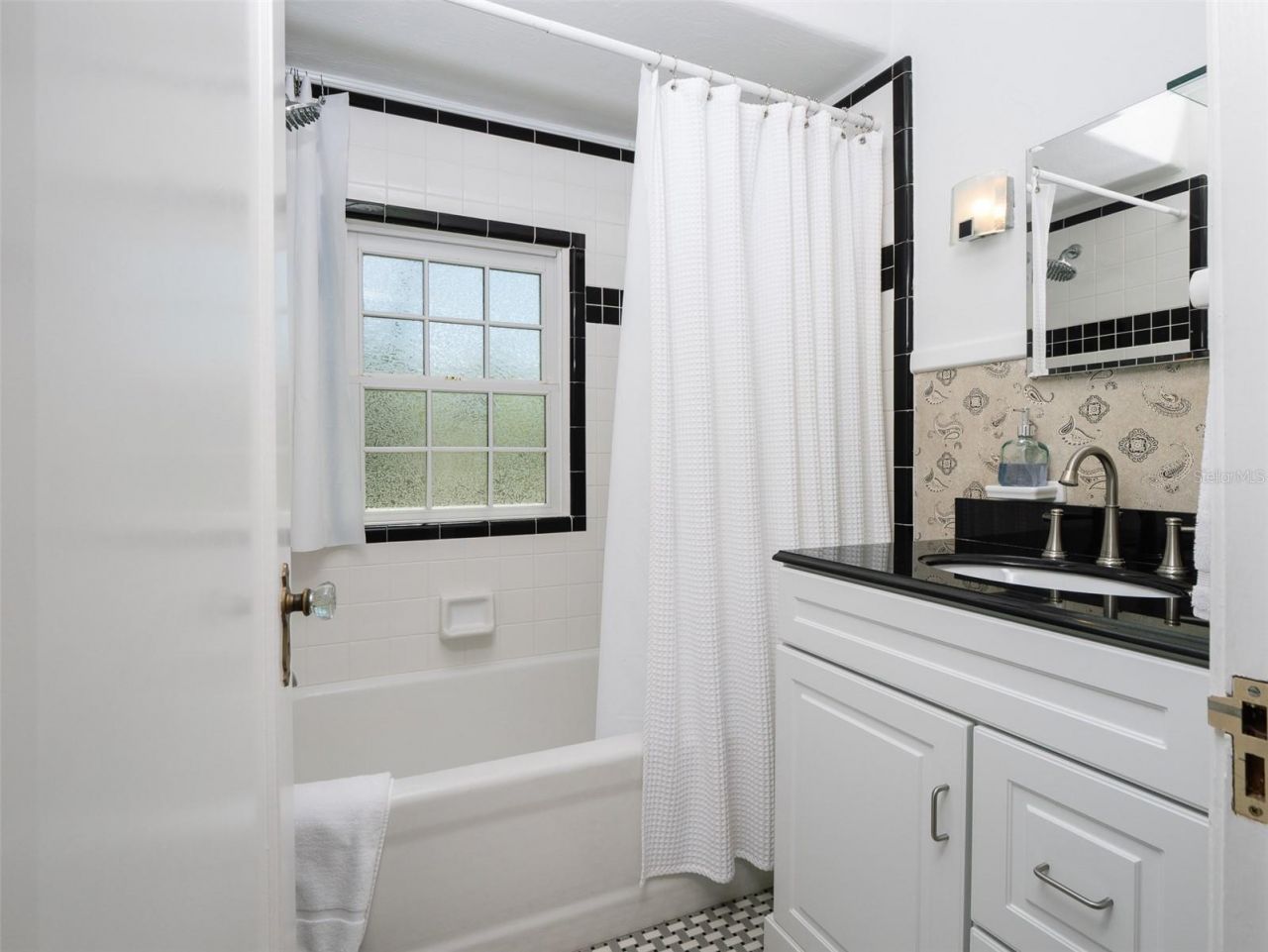 2236 NW 7th Lane, Gainesville, FL 32603 Photo