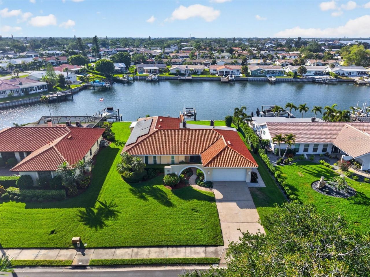 4712 Overlook Drive Ne, Saint Petersburg, FL 33703 Photo