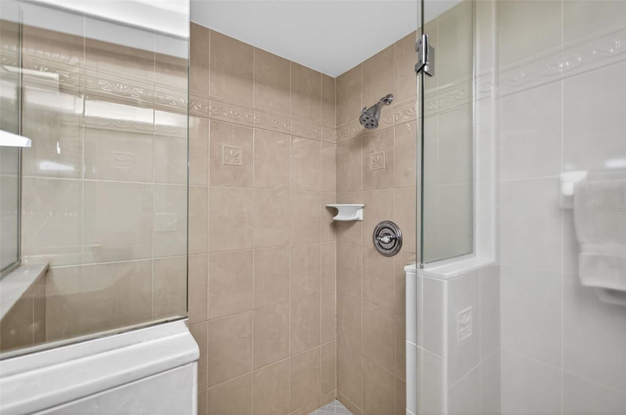 4712 Overlook Drive Ne, Saint Petersburg, FL 33703 Photo