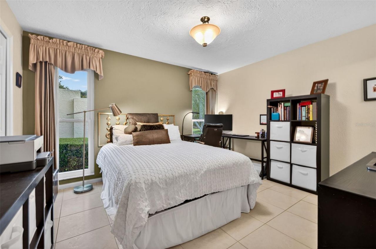 4712 Overlook Drive Ne, Saint Petersburg, FL 33703 Photo
