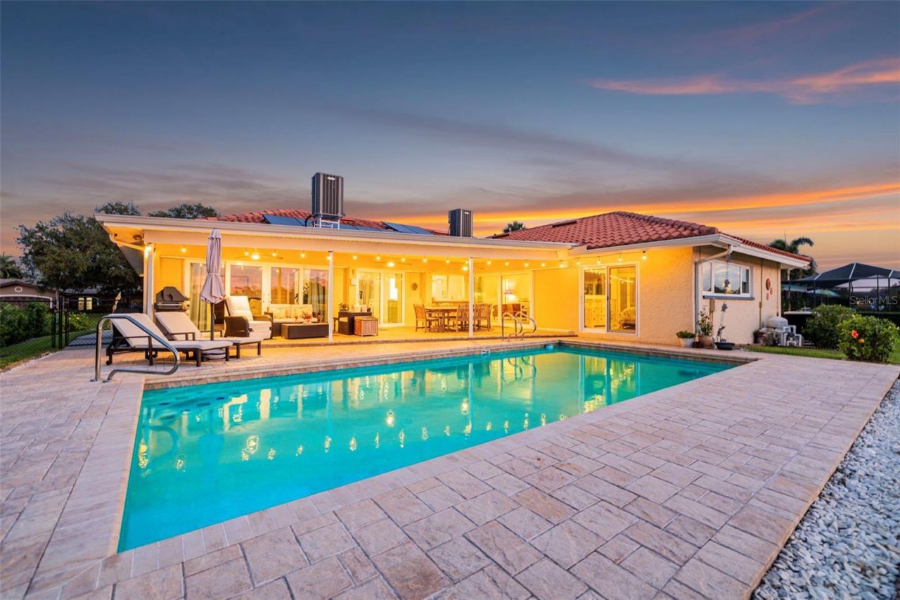 4712 Overlook Drive Ne, Saint Petersburg, FL 33703 Photo