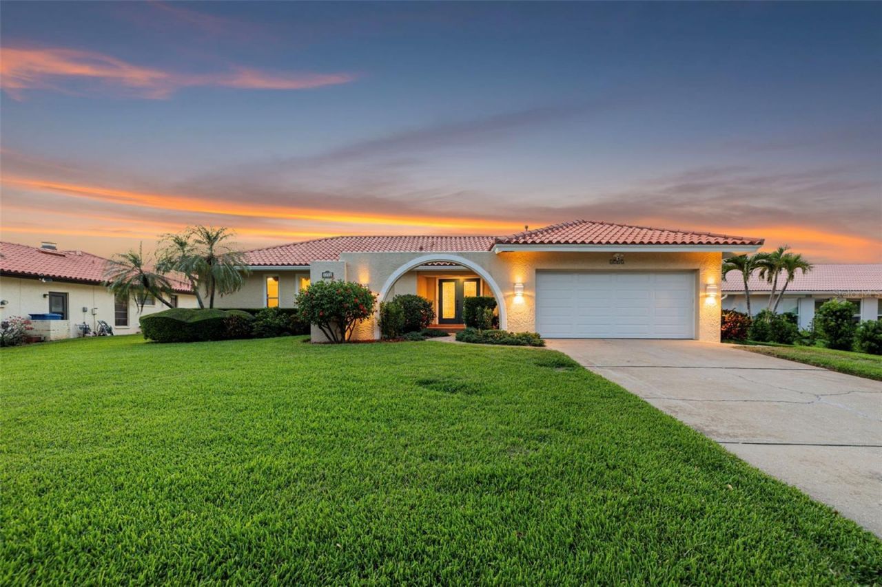 4712 Overlook Drive Ne, Saint Petersburg, FL 33703 Photo
