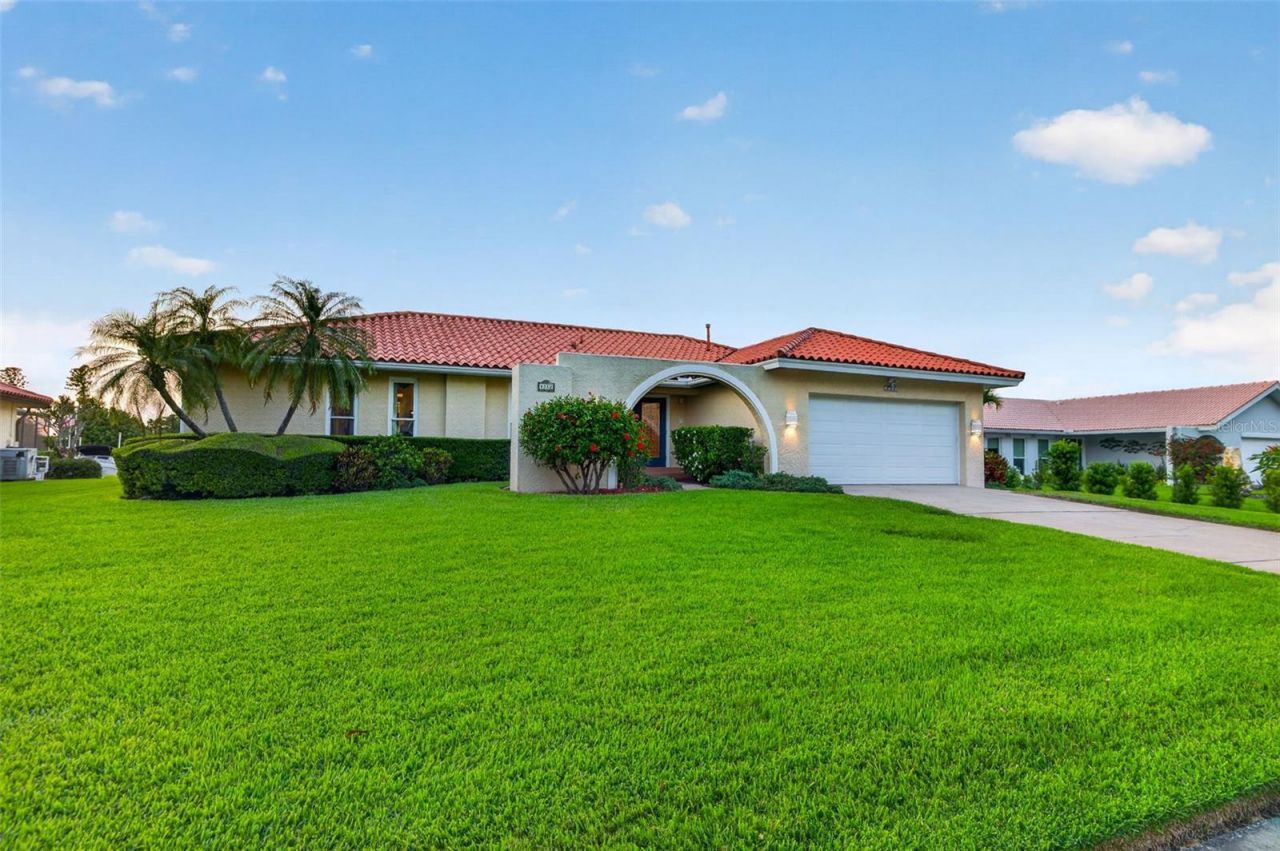 4712 Overlook Drive Ne, Saint Petersburg, FL 33703 Photo