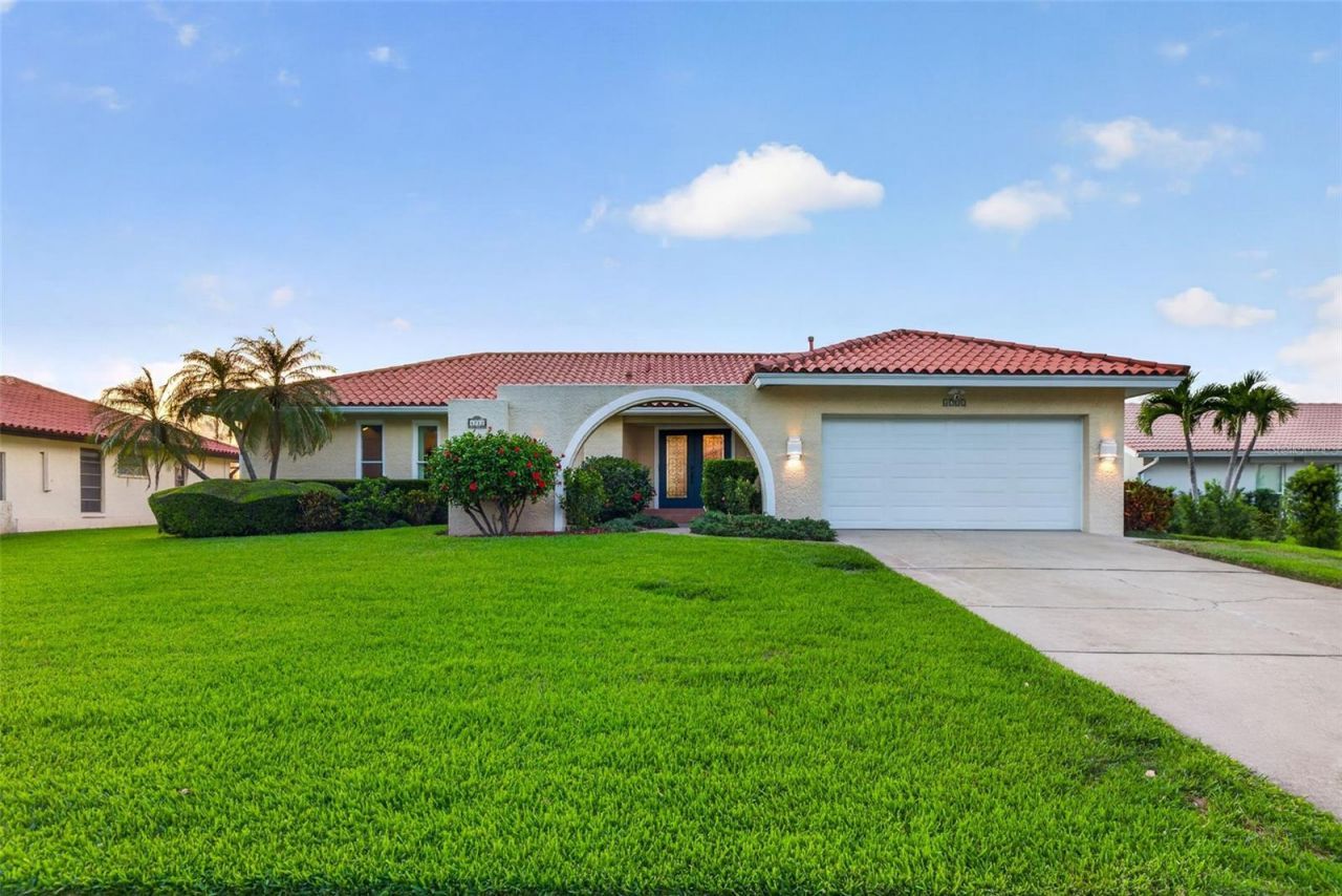 4712 Overlook Drive Ne, Saint Petersburg, FL 33703 Photo