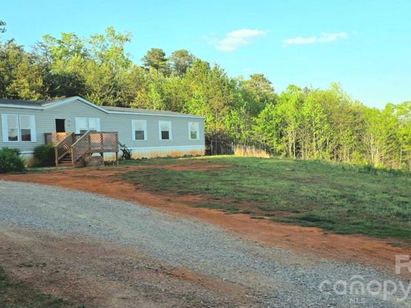 400 Mac Drive , Marion, NC 28752