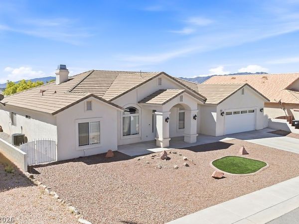 3571 E Vineyard Drive, Pahrump, NV 89048