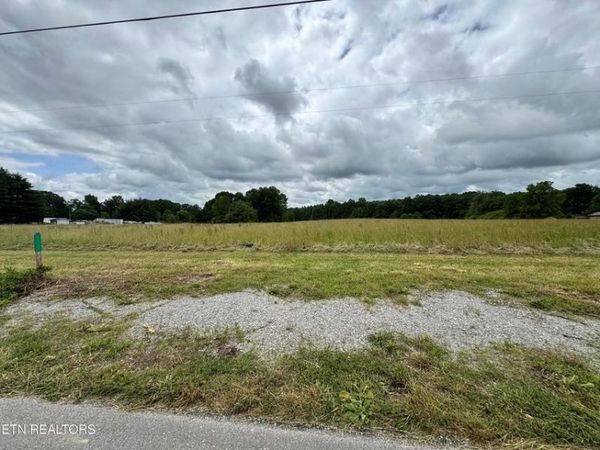 1759 Meister Hills Rd, Deer Lodge, TN 37726