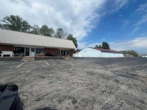 504 W Main Street, Byrdstown, TN 38549