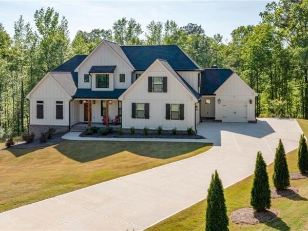 1738 Lullwater Lane, Bogart, GA 30622