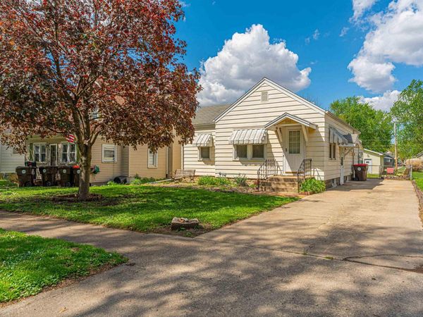 640 7TH Street, Lincoln, IL 62656