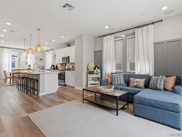 1232 Sunrise View, Unit 105, San Marcos, CA 92078