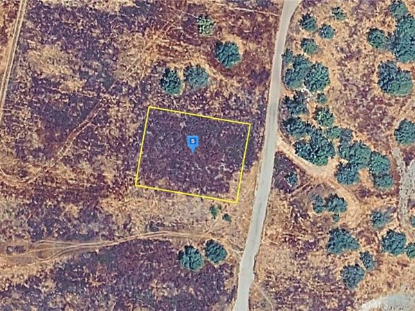 25 Eleanor Street, Lake Elsinore, CA 92530