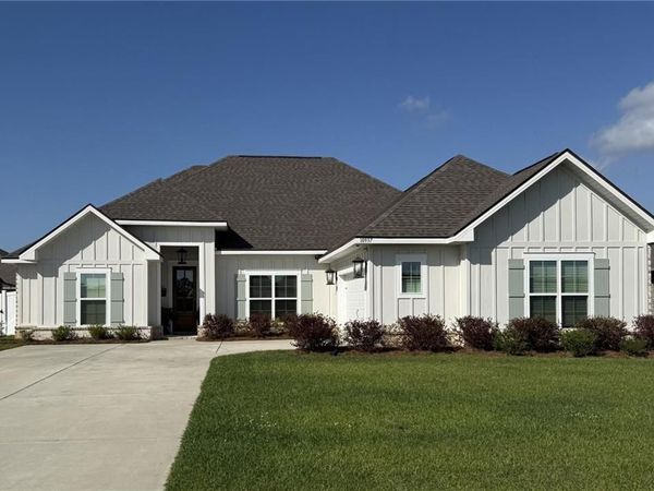 10937 Secretariat Boulevard, Daphne, AL 36526