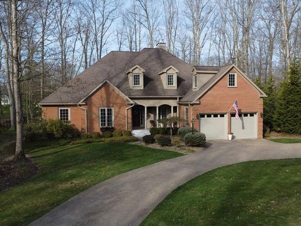 311 FAR COUNTRY DRIVE, DANIELS, WV 25832