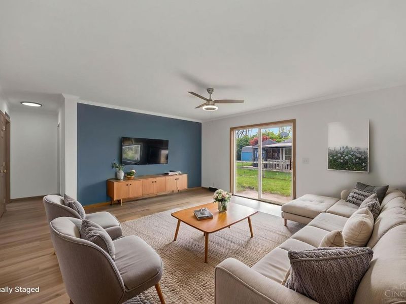 589 S Diamond, Middletown, OH 45044 Photo 2