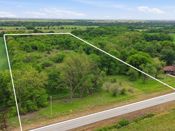 S 220 Road , Wagoner, OK 74467