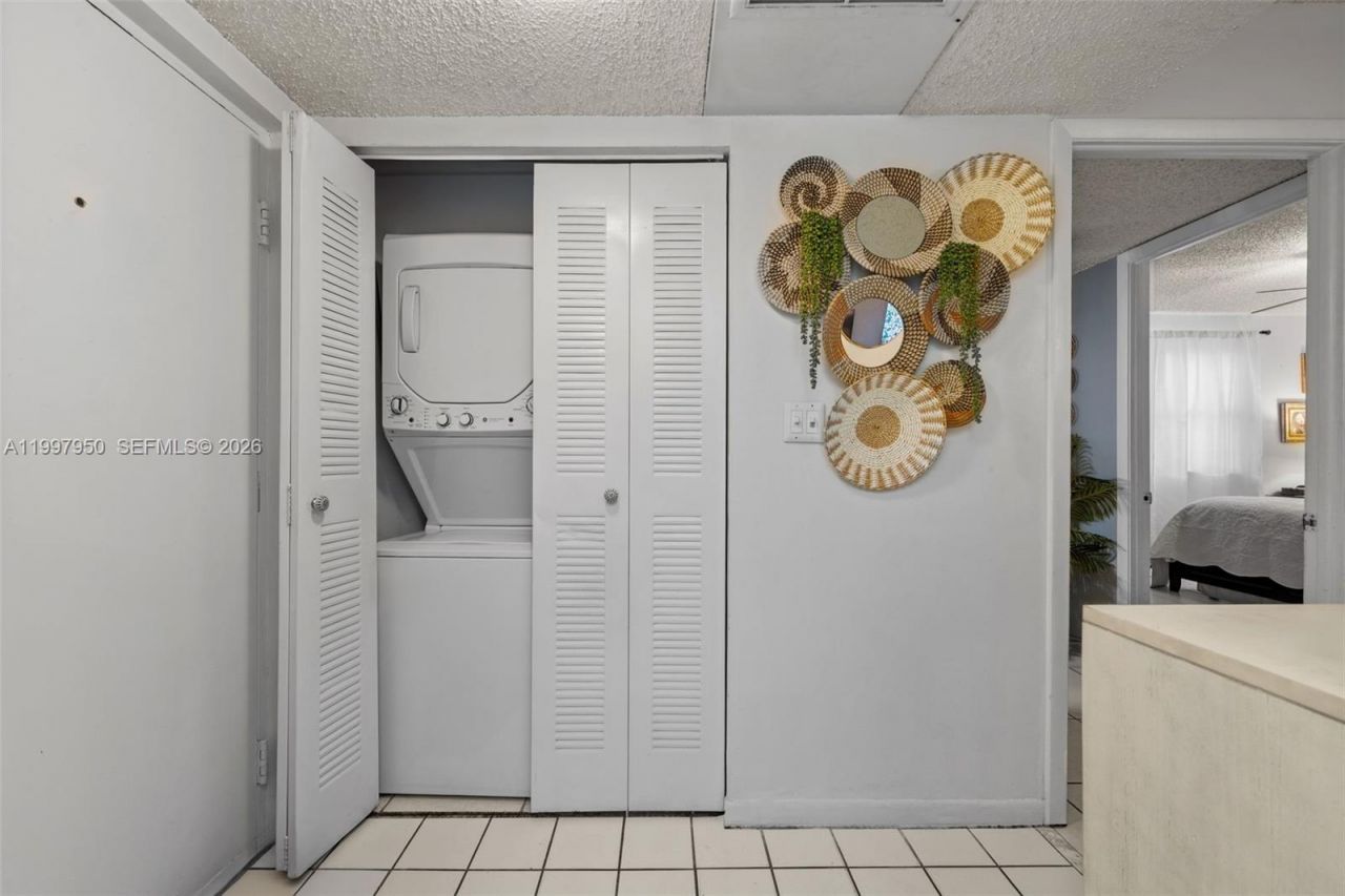 8120 Geneva Ct, Unit 148, Doral, FL 33166 Photo