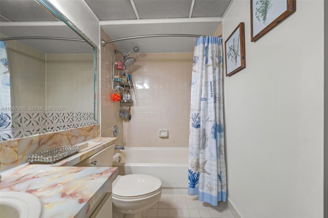 8120 Geneva Ct, Unit 148, Doral, FL 33166 Photo