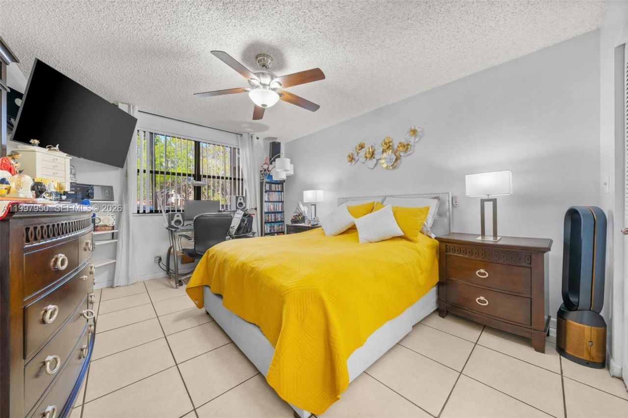 8120 Geneva Ct, Unit 148, Doral, FL 33166 Photo