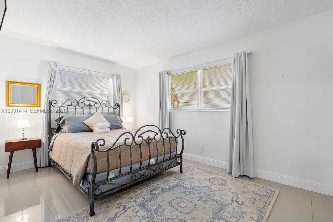 5800 NE 18th Ave, Fort Lauderdale, FL 33334 Photo