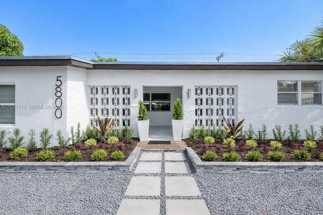 5800 NE 18th Ave, Fort Lauderdale, FL 33334 Photo