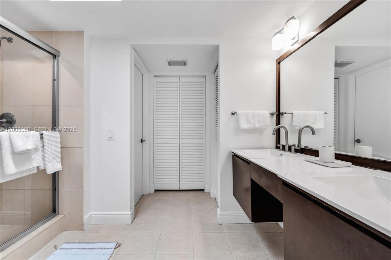 101 Crandon Blvd , Unit 367, Key Biscayne, FL 33149 Photo