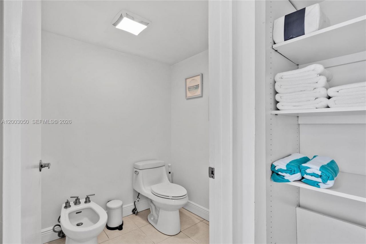 101 Crandon Blvd , Unit 367, Key Biscayne, FL 33149 Photo