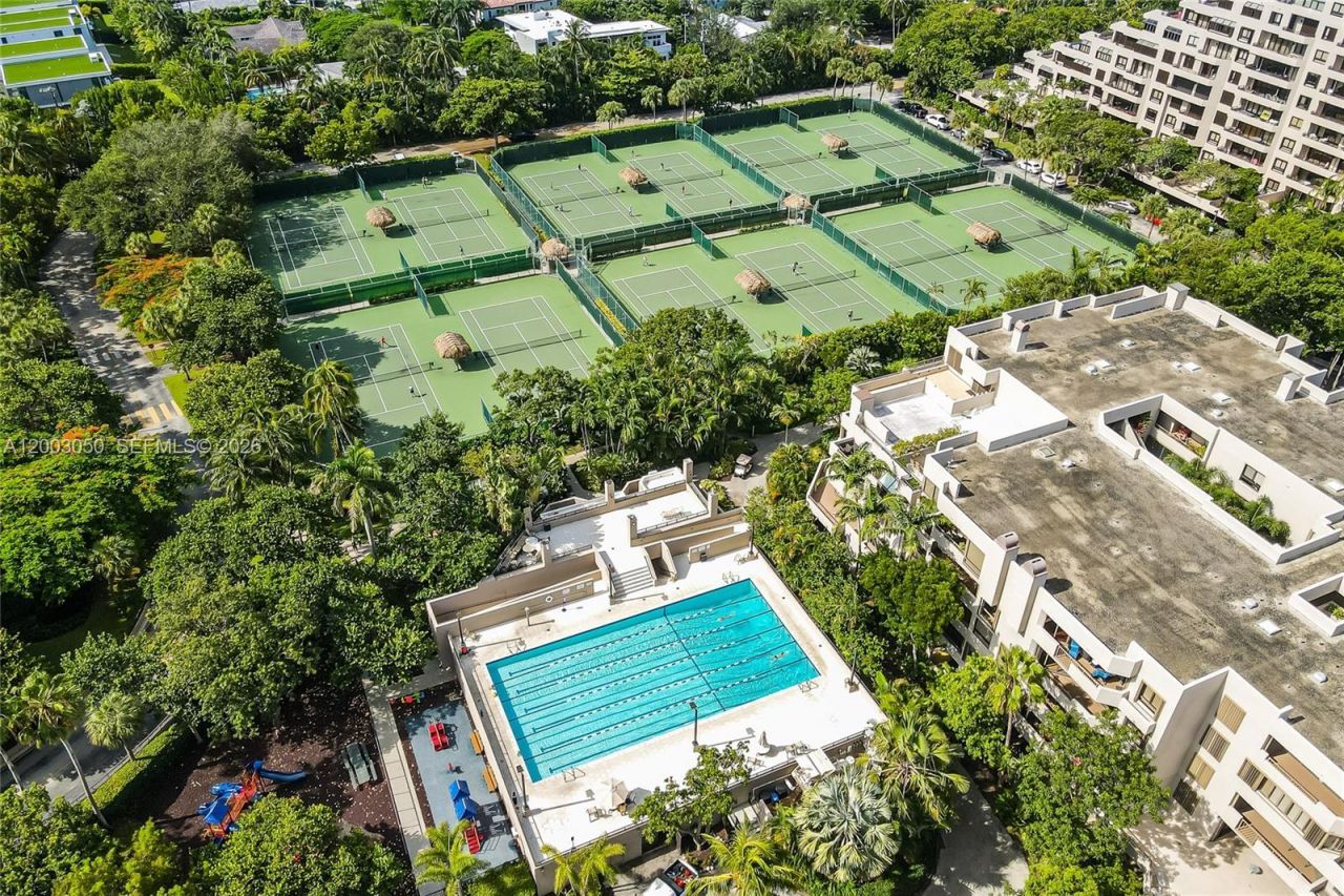 101 Crandon Blvd , Unit 367, Key Biscayne, FL 33149 Photo