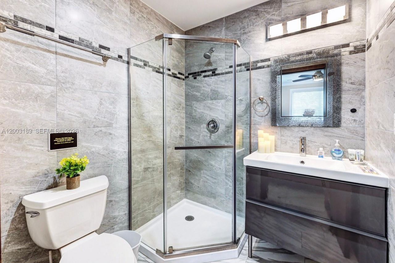 1318 Washington St , Hollywood, FL 33019 Photo