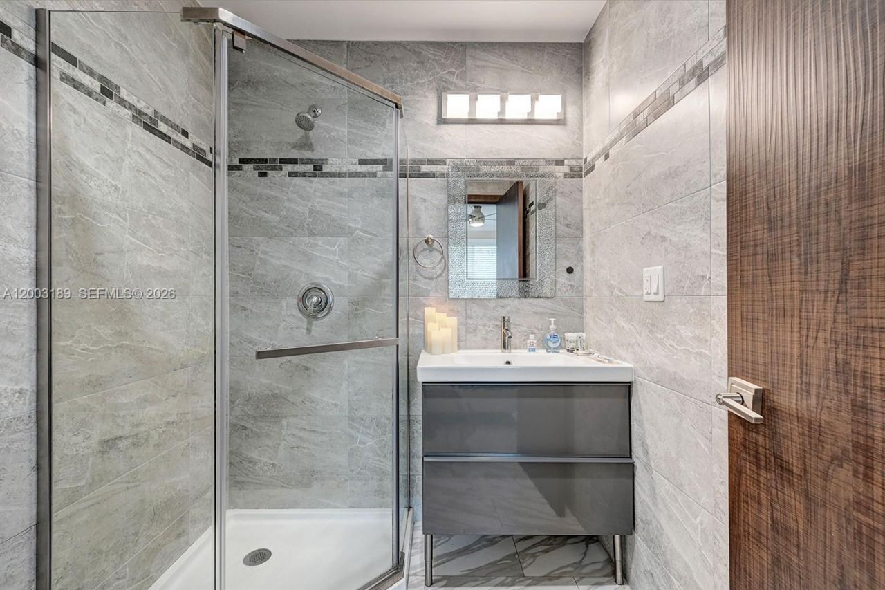 1318 Washington St , Hollywood, FL 33019 Photo