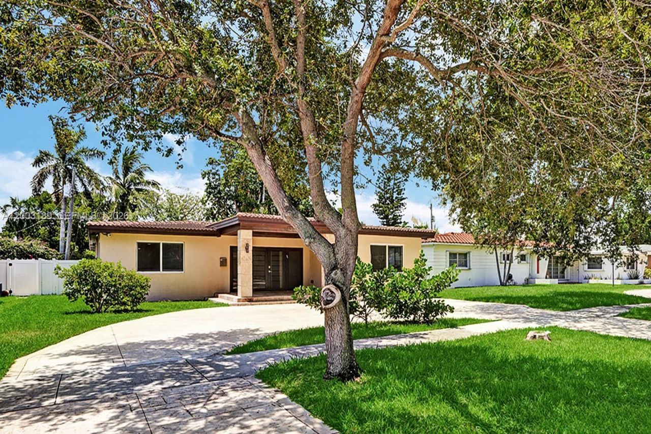 1318 Washington St , Hollywood, FL 33019 Photo