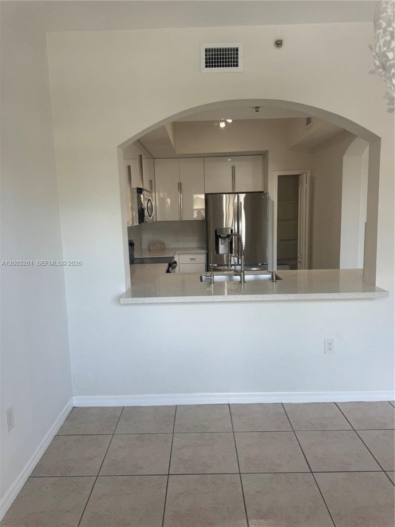 8826 W Flagler St, Unit 102, Miami, FL 33174 Photo