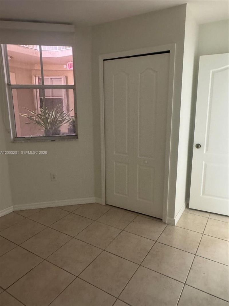 8826 W Flagler St, Unit 102, Miami, FL 33174 Photo