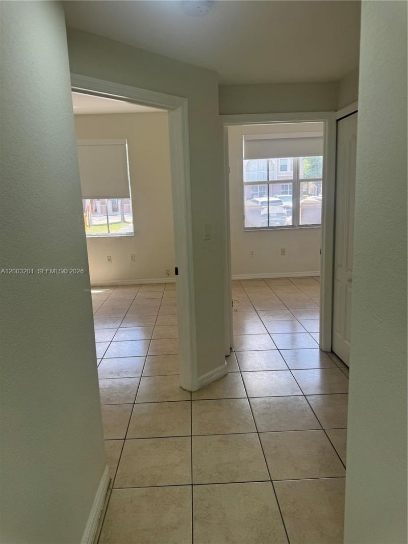 8826 W Flagler St, Unit 102, Miami, FL 33174 Photo
