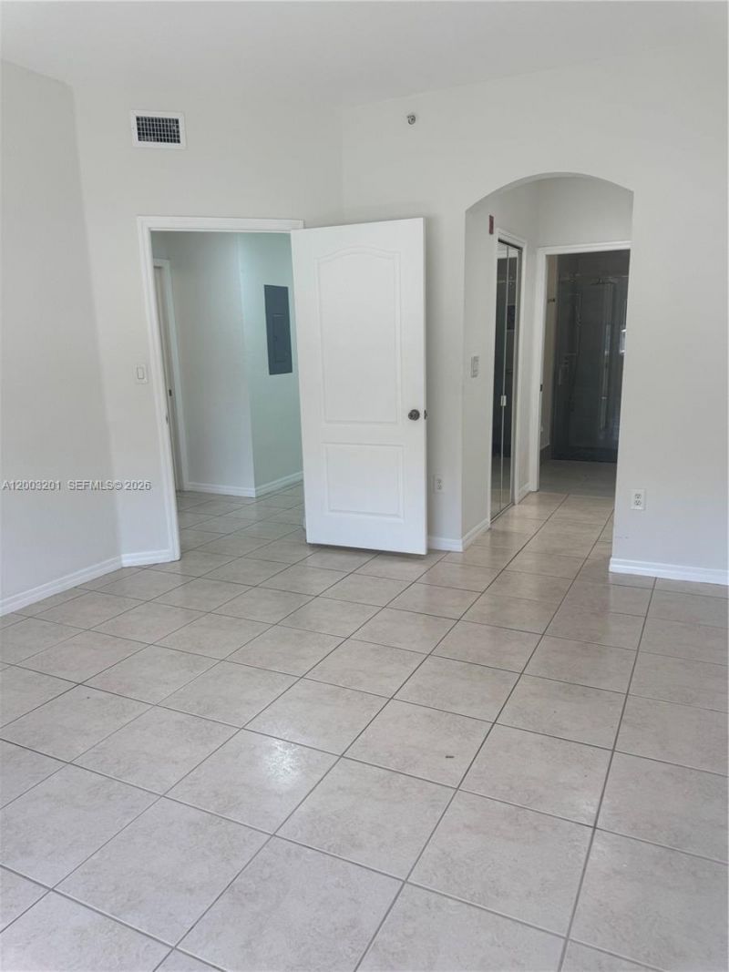 8826 W Flagler St, Unit 102, Miami, FL 33174 Photo