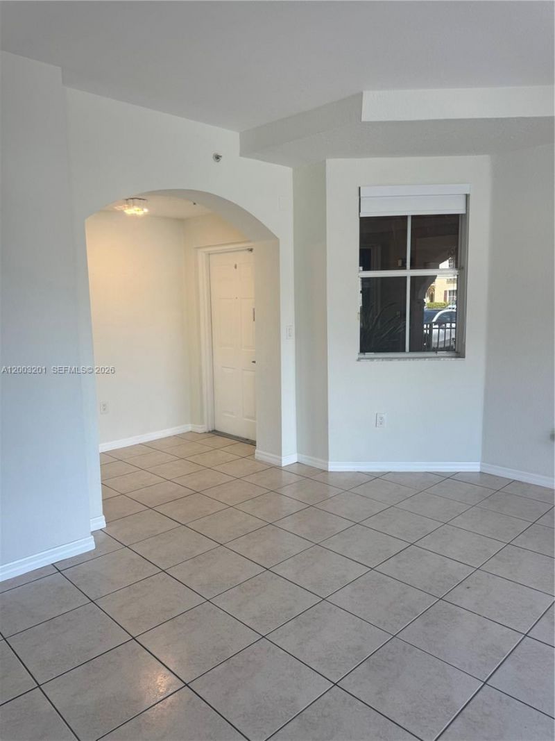 8826 W Flagler St, Unit 102, Miami, FL 33174 Photo