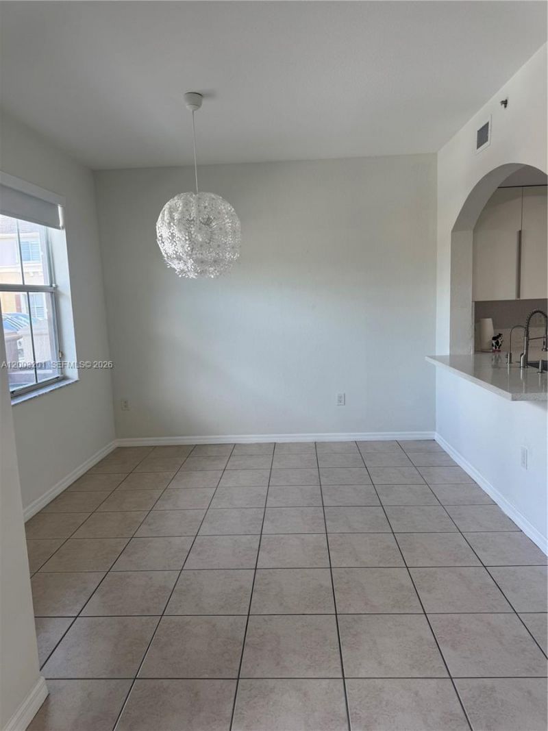 8826 W Flagler St, Unit 102, Miami, FL 33174 Photo