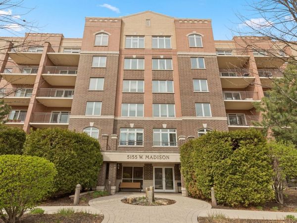 5155 Madison Street , Unit 3-208, Skokie, IL 60077