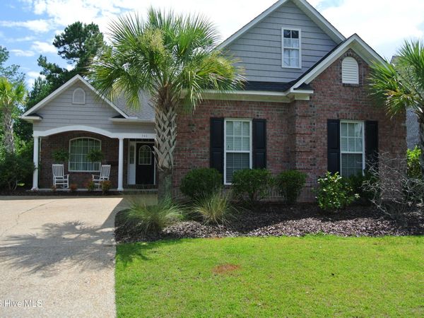 740 Creekway Circle SE, Bolivia, NC 28422