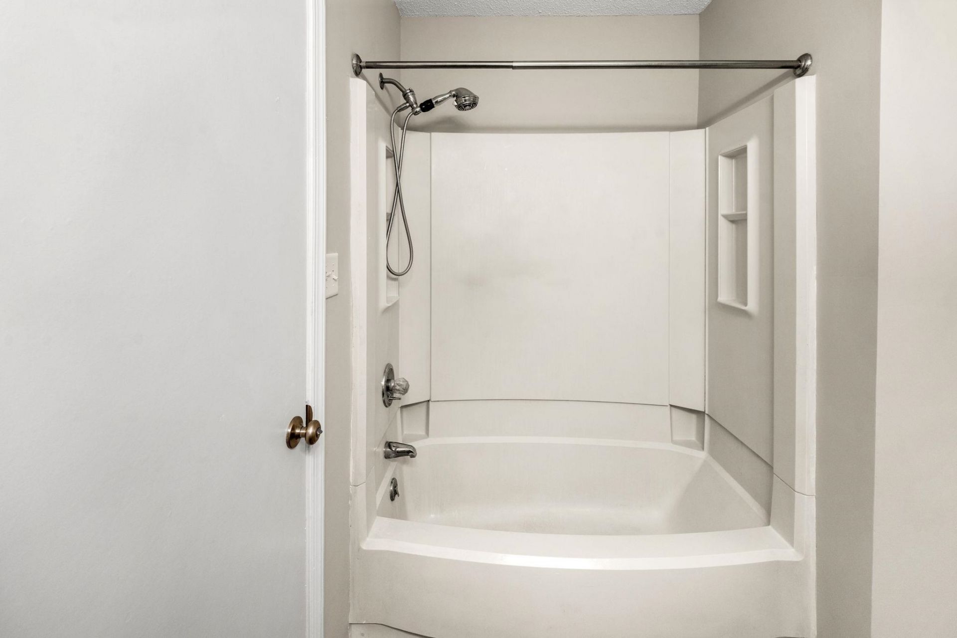 6610 Royal Pine Dr.  Photo 19