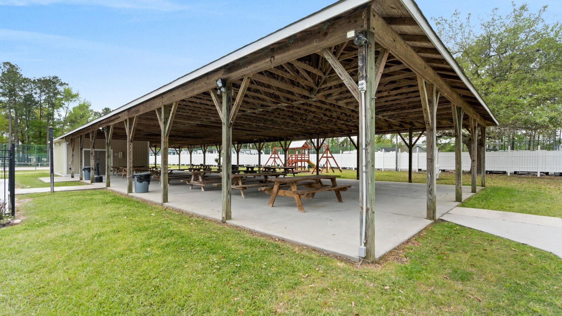 6610 Royal Pine Dr.  Photo 34