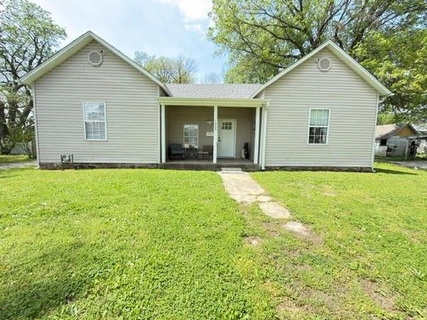 1005 Walnut Street, Lamar, MO 64759