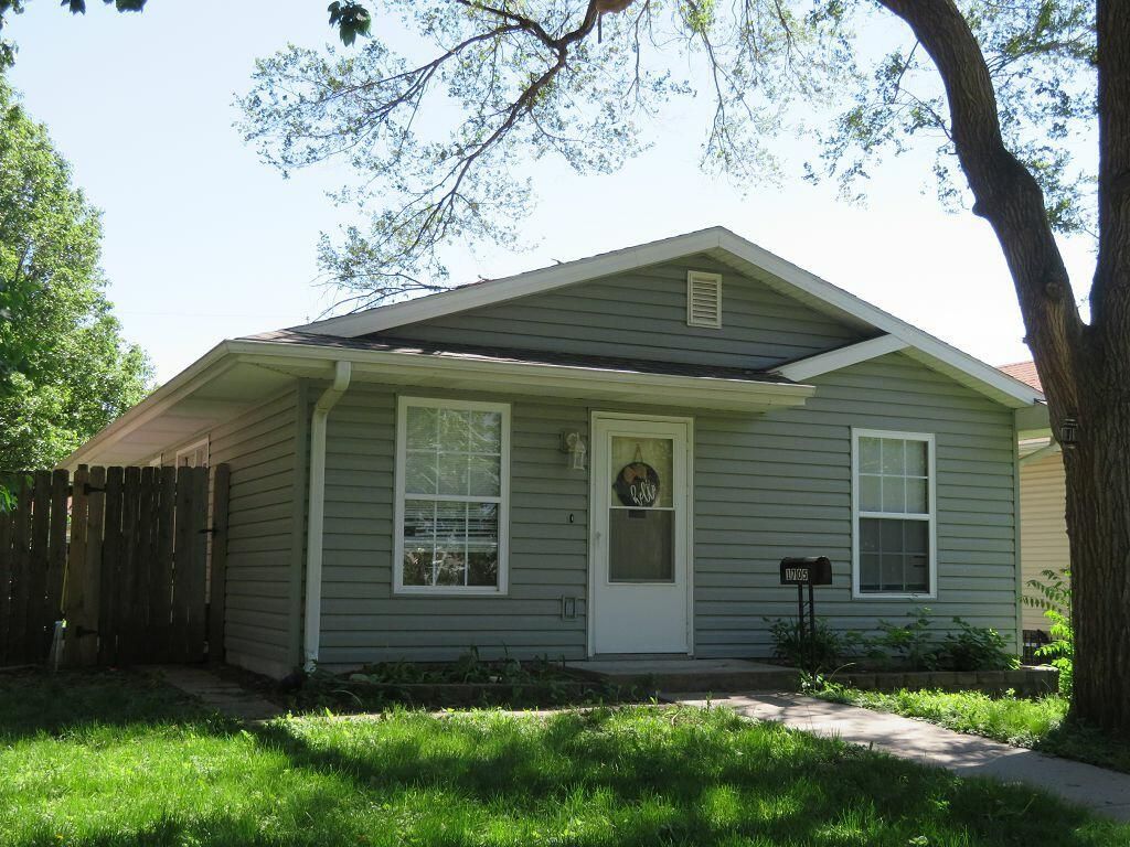 1705 2nd Avenue, Council Bluffs, IA 51501 Main Photo