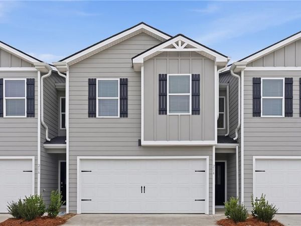 212 Norchester Avenue, Hogansville, GA 30230