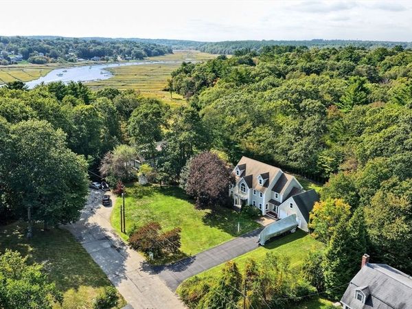 16 Salt Meadow Ln, Scituate, MA 02066